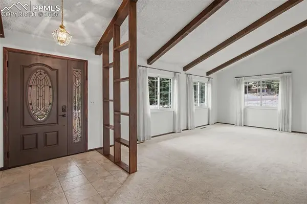 806 Point Of The Pines DR, Colorado Springs, CO 80919