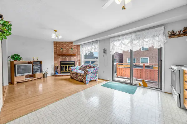 1529 Beechlawn DR, Pickering, ON L1V 6E8