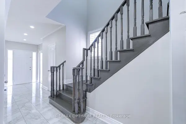 17 Binder Twine TRL, Brampton, ON L6X 4R2