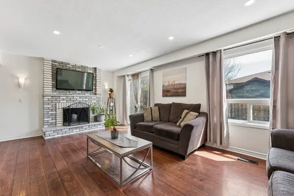 386 Hansen RD, Brampton, ON L6V 3P7