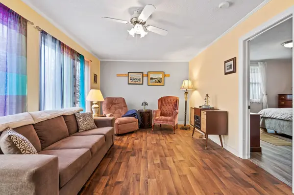 354 Elmwood AVE, Fort Erie, ON L0S 1B0