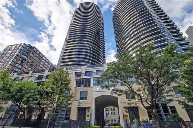 21 Carlton ST #3202, Toronto C08, ON M5B 1L3