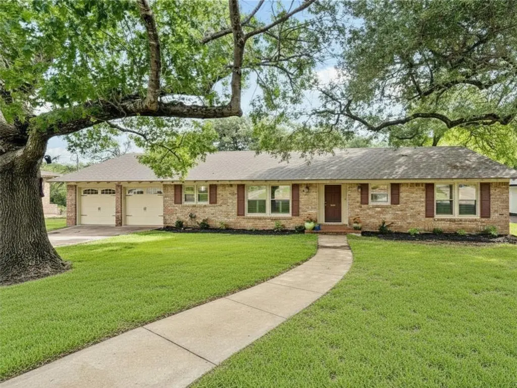 2325 Wooded Acres, Waco, TX 76710