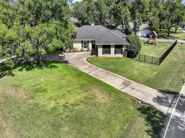 6103 Prospect Hill Drive, Granbury, TX 76049