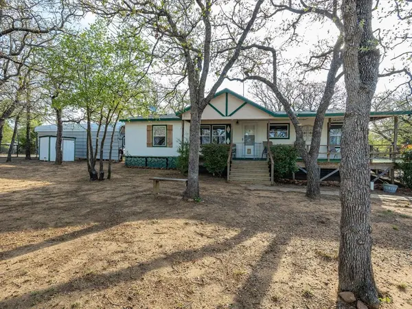 304 Catfish Trail, Bowie, TX 76230
