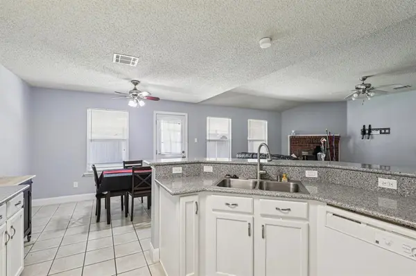 115 Pebble Creek Lane, Terrell, TX 75160