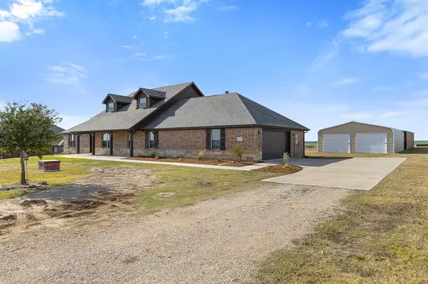 186 County Road 4430, Rhome, TX 76078