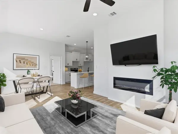 1004 E Hickory Street, Kaufman, TX 75142