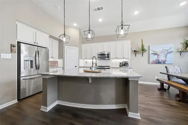 2127 Mossbrook Drive, Royse City, TX 75189