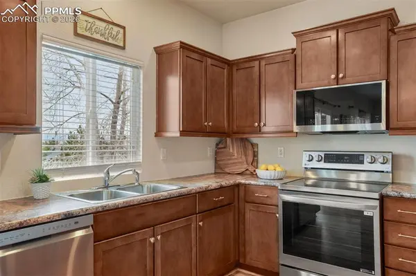 5978 Cumbre Vista WAY, Colorado Springs, CO 80924