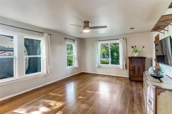 1848 Oates Drive, Dallas, TX 75228