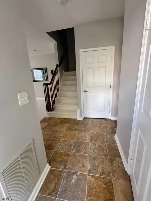 8 Timothy Ct, Morris Twp., NJ 07960