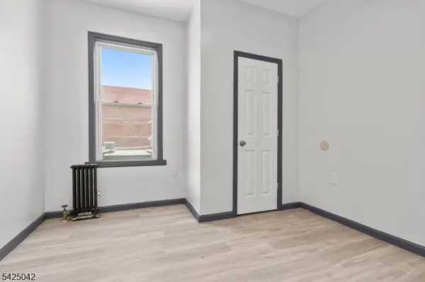 211 N 13Th St, Newark City, NJ 07107