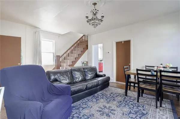 97-36 220th ST, Queens Village, NY 11429