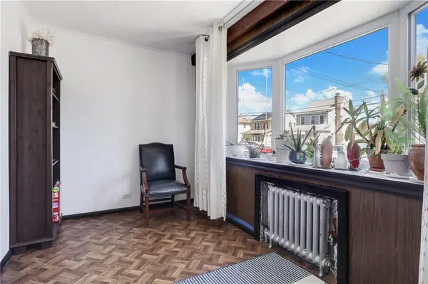 97-36 220th ST, Queens Village, NY 11429