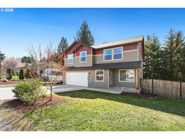 204 SAINT HELENS WAY, Winlock, WA 98596