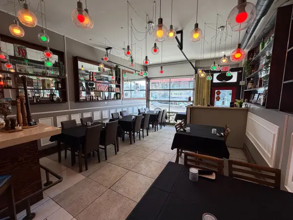 62 Dunlop ST W, Barrie, ON L4N 1A4