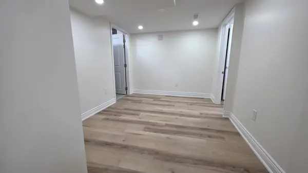 41 Blair CRES ##Bsmt, Barrie, ON L4M 5Y6