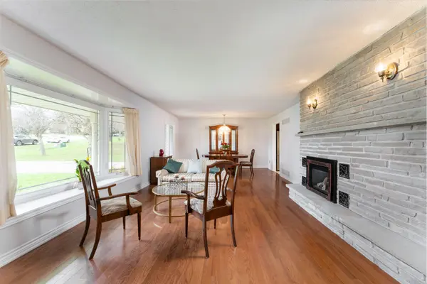 3 Field Crest RD, Caledon, ON L7C 1H4