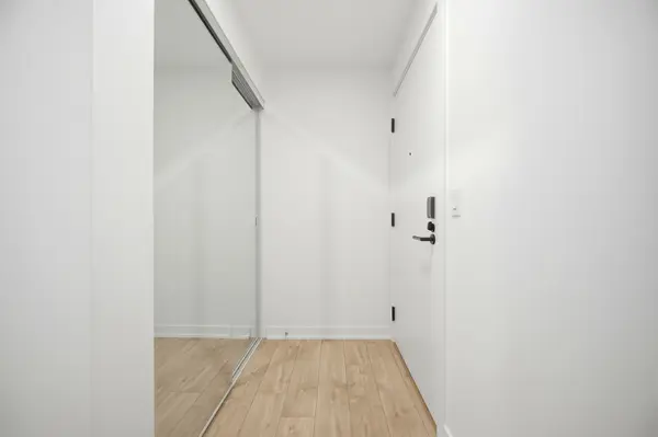 750 Whitlock AVE #705, Milton, ON L9E 1M4