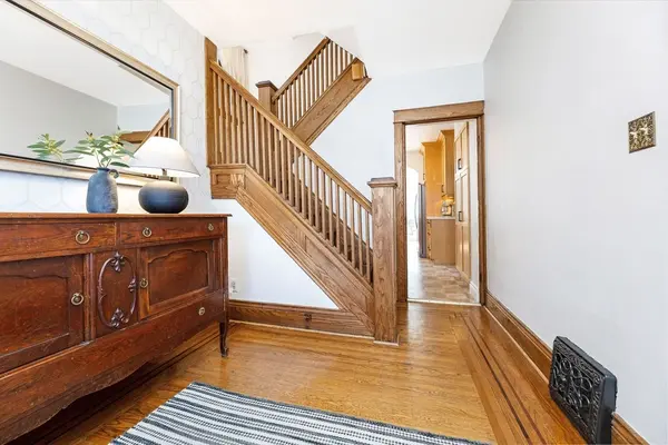 123 Hillcrest AVE, Hamilton, ON L8P 2X1