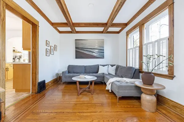 123 Hillcrest AVE, Hamilton, ON L8P 2X1