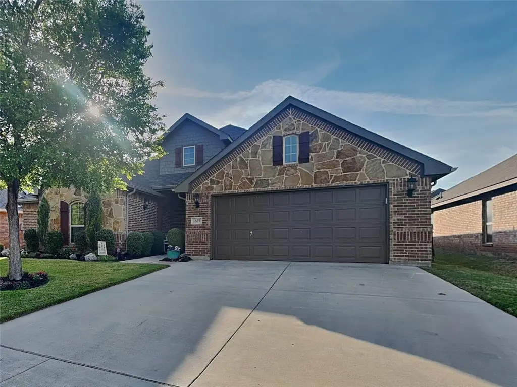 1635 St Croix Street, Burleson, TX 76028