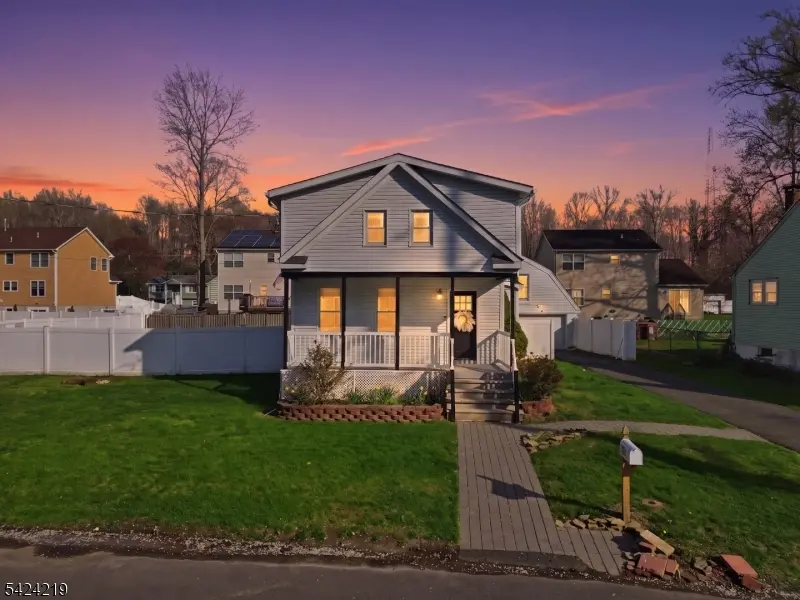 129 Willow Ave, Aberdeen Twp., NJ 07747