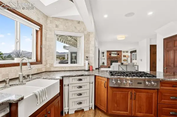 135 Palm Springs DR, Colorado Springs, CO 80921