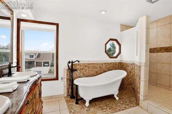 135 Palm Springs DR, Colorado Springs, CO 80921