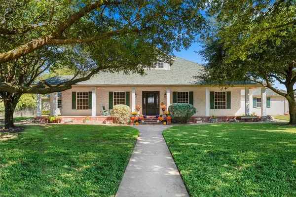 4451 Shiloh Road, Midlothian, TX 76065