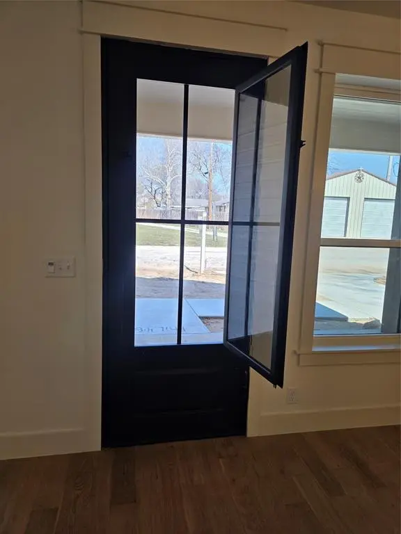 203 W Cherry Street, Nocona, TX 76255