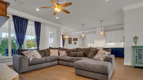 101 Sky Way, New Fairview, TX 76078