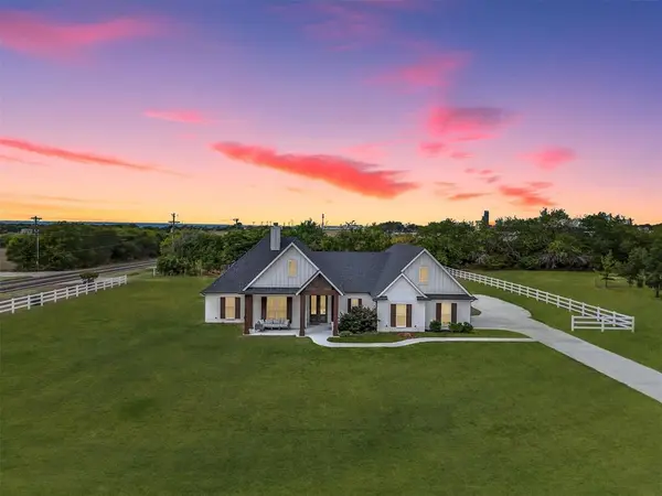 101 Sky Way, New Fairview, TX 76078