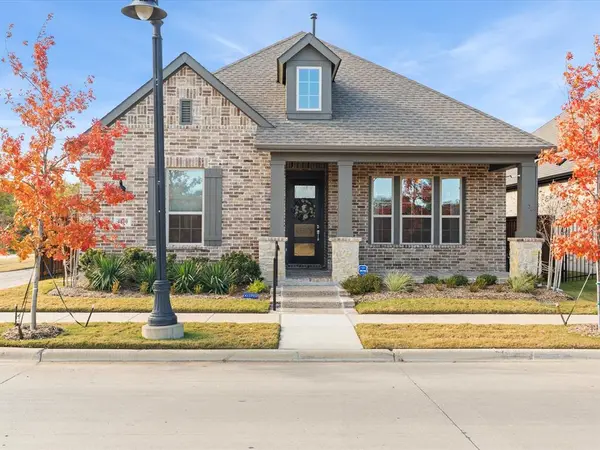 4800 Cypress Thorn Drive, Arlington, TX 76005