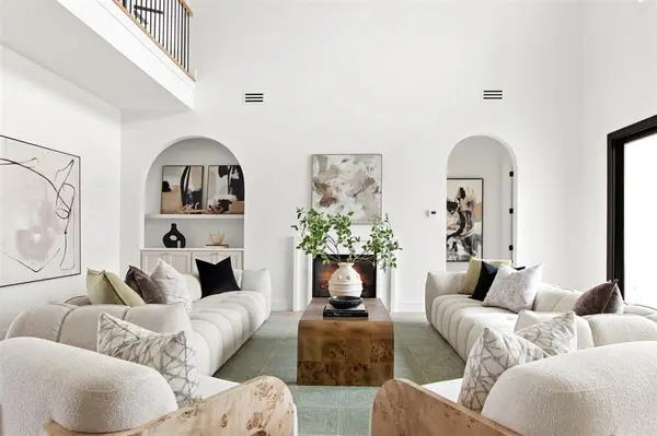 3813 Durango Drive, Dallas, TX 75220