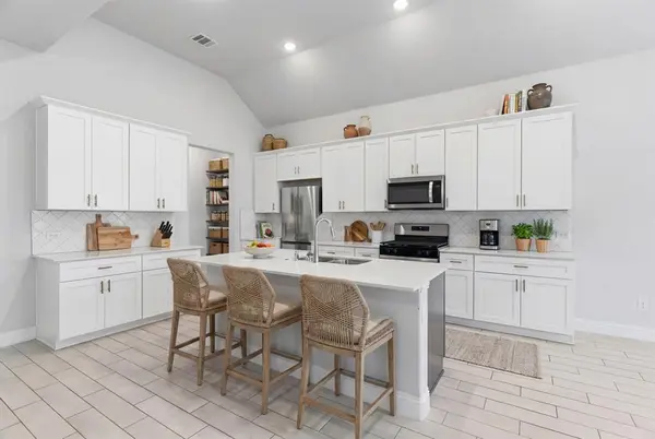 704 Fencerow Trail, Weston, TX 75009