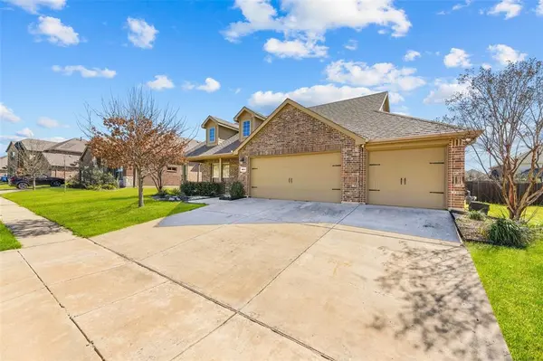 3031 Lily Lane, Heath, TX 75126