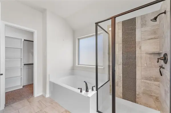 3031 Lily Lane, Heath, TX 75126