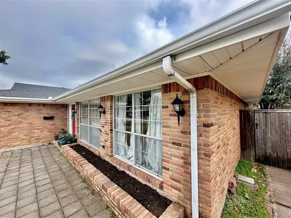 3920 Savannah Drive, Garland, TX 75041