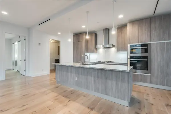 3130 N Harwood Street #2606, Dallas, TX 75201