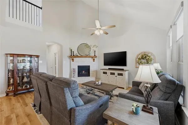 3913 Southbend Drive, Denison, TX 75020