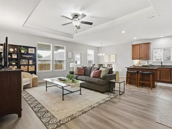 7761 Berrenda Drive, Fort Worth, TX 76131