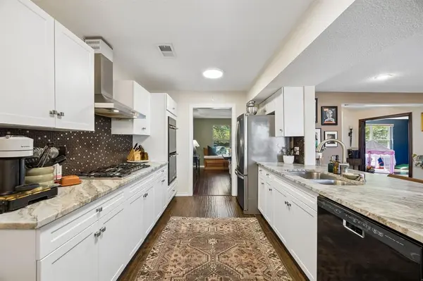 1433 Lincoln Place, Carrollton, TX 75006