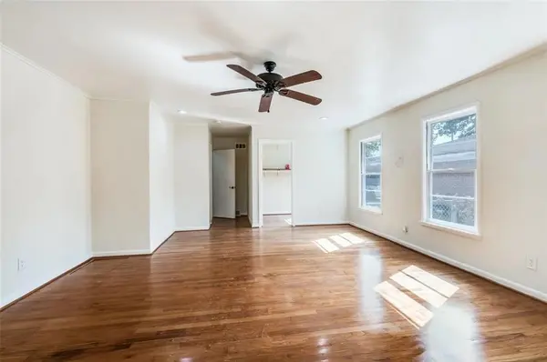 529 Roberts Cut Off Road, River Oaks, TX 76114