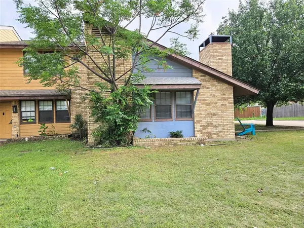 1124 Kathy Lane, Lewisville, TX 75067