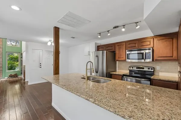 3227 Elizabeth Street, Dallas, TX 75204