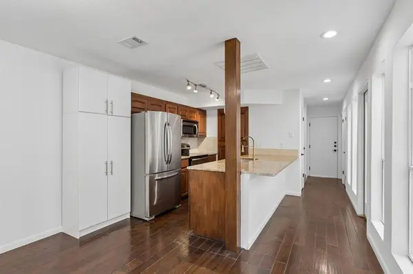 3227 Elizabeth Street, Dallas, TX 75204