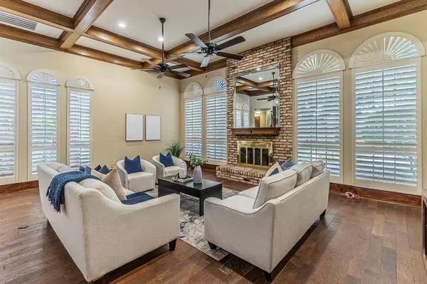 2714 Ridge Top Lane, Arlington, TX 76006