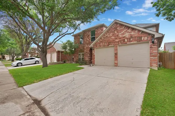 9128 Chardin Park Drive, Fort Worth, TX 76244